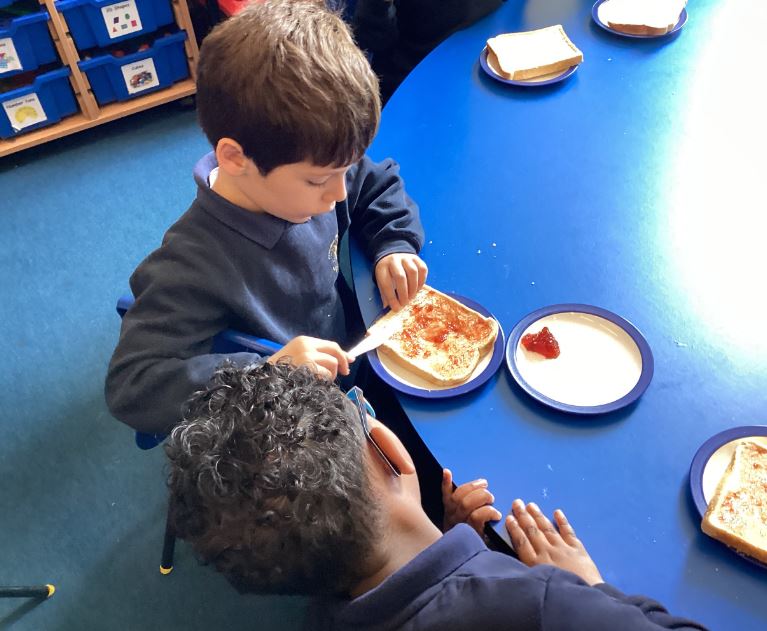 KS1 Make Sandwiches Pakeman Primary School
