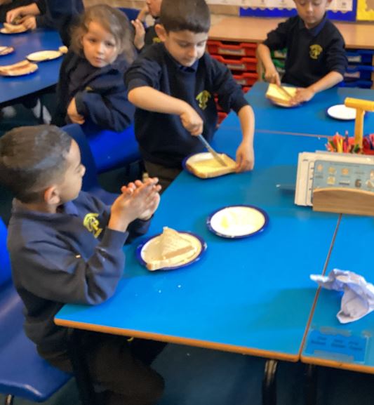 KS1 Make Sandwiches Pakeman Primary School